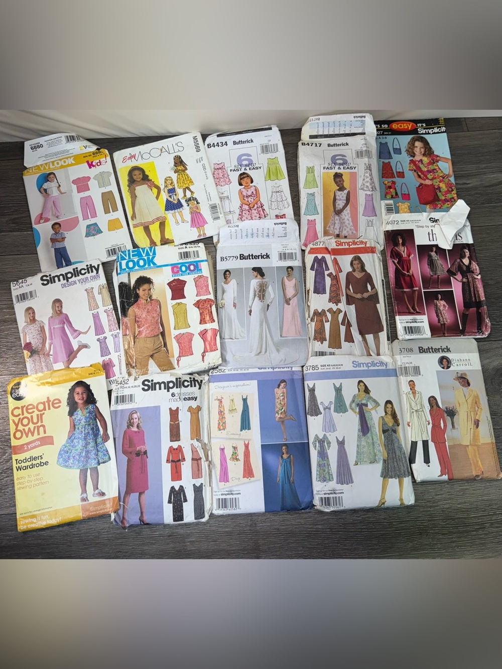 Simplicity Sewing Pattern lot Assortment - Multi Color
